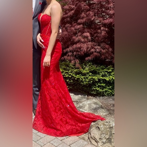 Prom dress - Picture 3 of 3